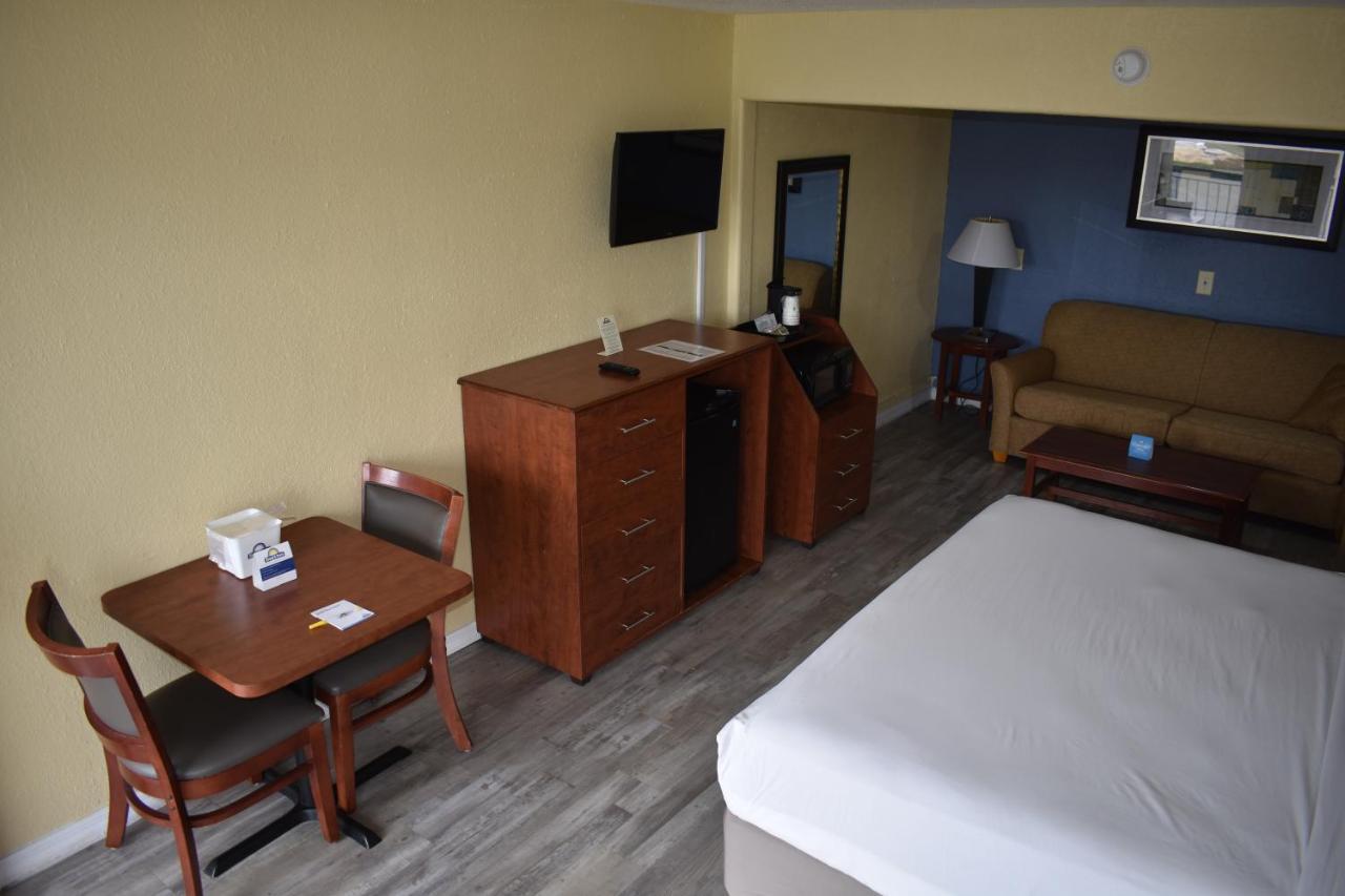 Days Inn By Wyndham Wildwood I-75 Kültér fotó